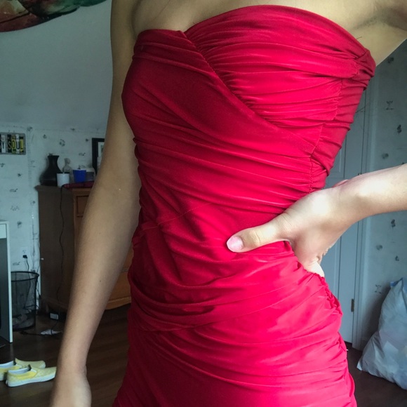 Short red mini dress - Picture 2 of 2